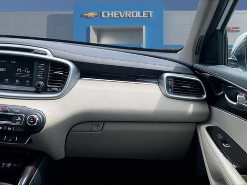 Used 2019 Kia Sorento EX FWD image 27