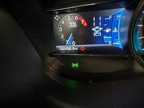 Certified 2018 Ford Explorer Limited w/ Equipment Group 301A AWD/4WD image 25
