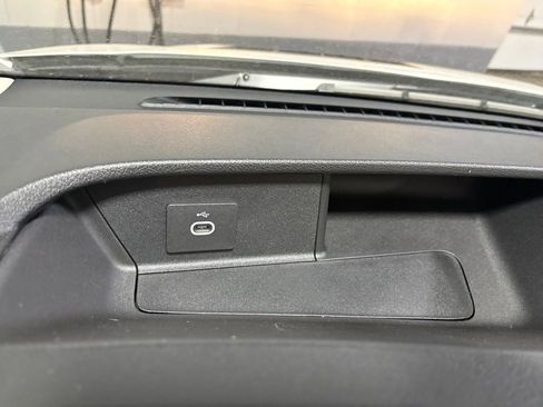 New 2026 Ford Transit 250 Low Roof AWD image 19