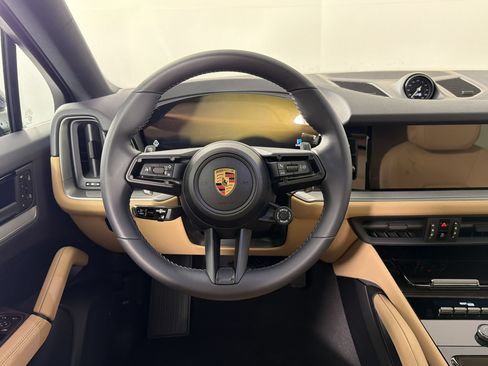 New 2026 Porsche Cayenne Coupe AWD/4WD image 11