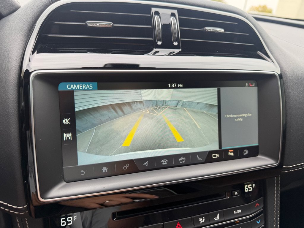 Used 2019 Jaguar F-PACE S AWD/4WD image 18