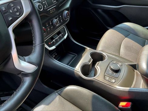 Used 2023 GMC Terrain SLT w/ Elevation Edition FWD image 22