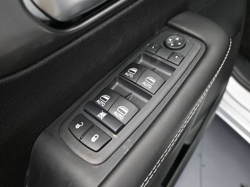 New 2026 Chrysler Pacifica Select image 14