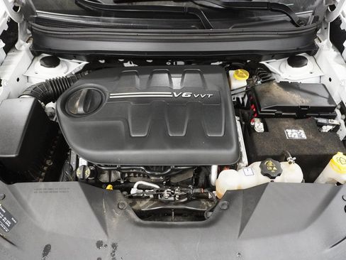 Used 2021 Jeep Cherokee Latitude Lux image 9