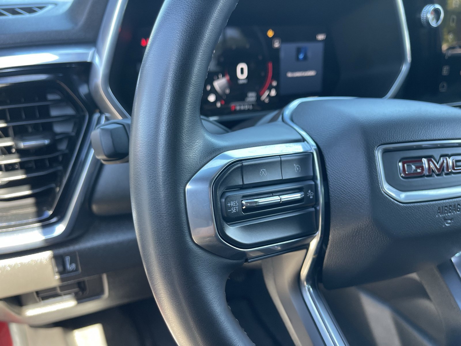 Used 2024 GMC Canyon Elevation w/ Convenience Package AWD/4WD image 25