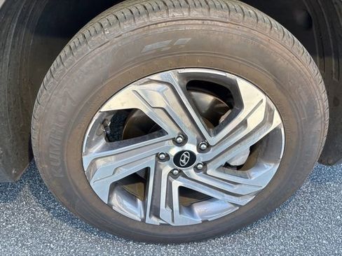 Certified 2023 Hyundai Santa Fe SEL FWD image 10