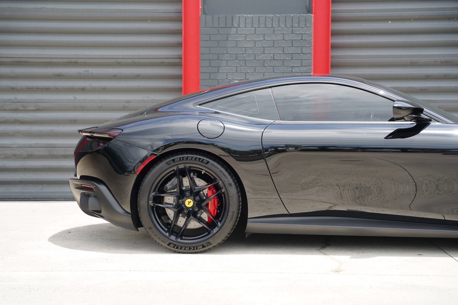 Used 2023 Ferrari Roma RWD image 6