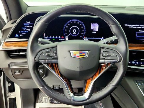 Used 2024 Cadillac Escalade ESV Luxury RWD image 12