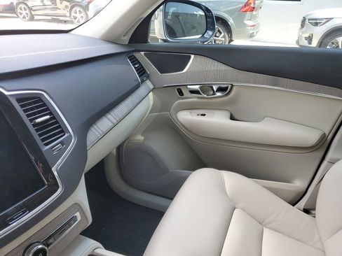 Certified 2025 Volvo XC90 T8 Core w/ Protection Package image 20