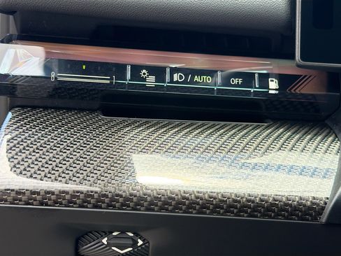 New 2027 BMW 550e xDrive w/ Executive Package AWD/4WD image 34