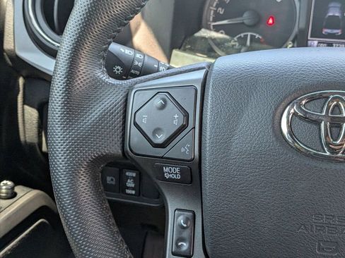 Used 2023 Toyota Tacoma TRD Off-Road w/ TRD Premium Off Road Package AWD/4WD image 14