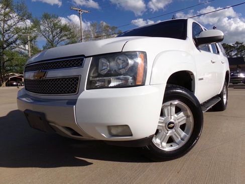 Used 2012 Chevrolet Tahoe LT w/ Suspension Package, Off-Road image 8