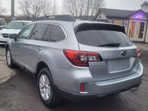 Used 2016 Subaru Outback 2.5i Premium image 6