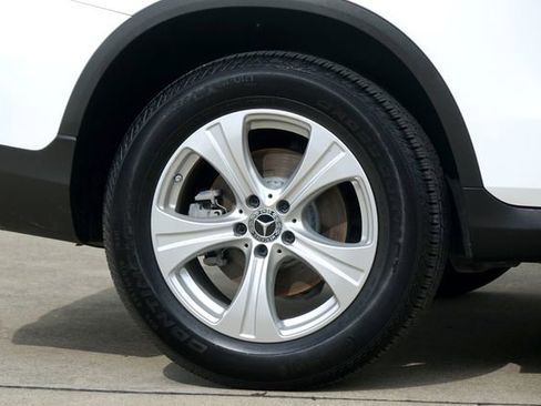 Used 2018 Mercedes-Benz GLC 300 image 36