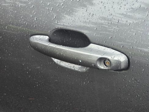 Used 2023 Ford Escape SE w/ PHEV Premium Package image 11