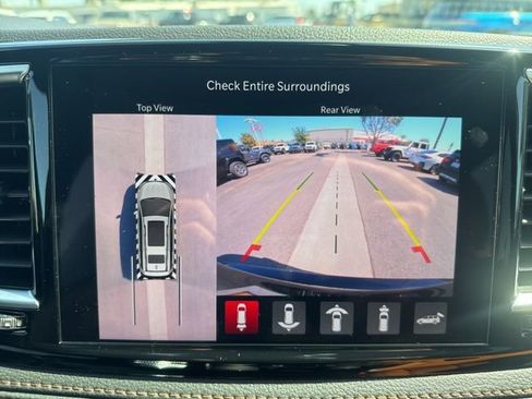 Certified 2026 Chrysler Pacifica Pinnacle FWD image 21