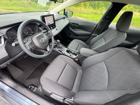 Used 2024 Toyota Corolla LE FWD image 14