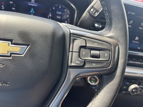 Used 2024 Chevrolet Silverado 2500 High Country w/ Technology Package AWD/4WD image 31