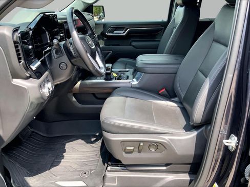 Used 2023 GMC Sierra 1500 SLT AWD/4WD image 8