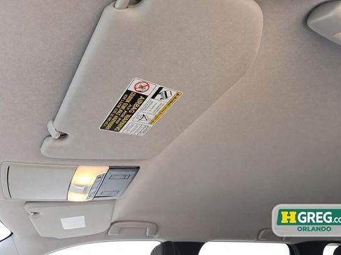Used 2023 Mitsubishi Outlander ES FWD image 15