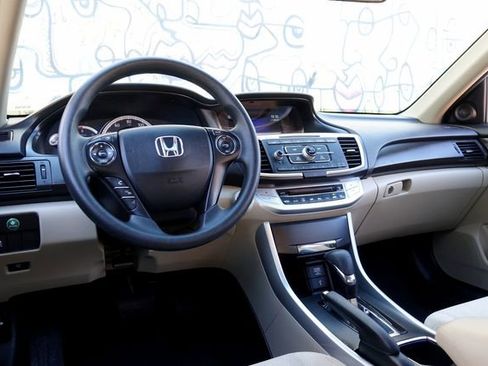 Used 2015 Honda Accord EX image 39
