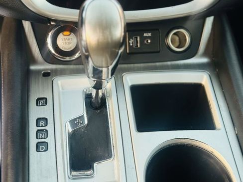 Used 2018 Nissan Murano SV image 27