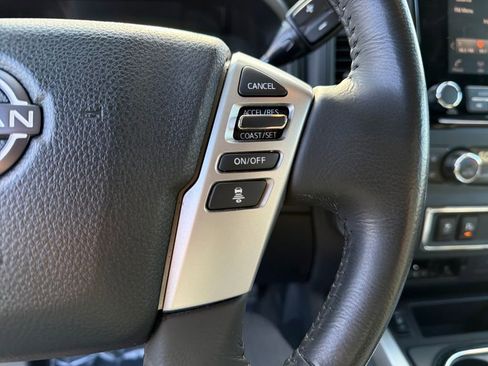 Used 2024 Nissan Titan SV w/ SV Convenience Package image 23