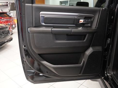 Used 2021 RAM 1500 Warlock AWD/4WD image 17