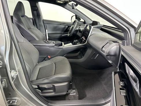 Used 2023 Toyota bZ4X XLE w/ Weather Package image 27