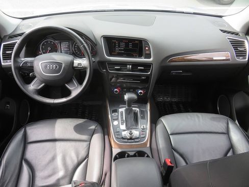 Used 2016 Audi Q5 2.0T Premium Plus w/ Technology Package AWD/4WD image 12