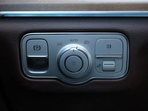 Used 2024 Mercedes-Benz GLE 350 4MATIC image 24