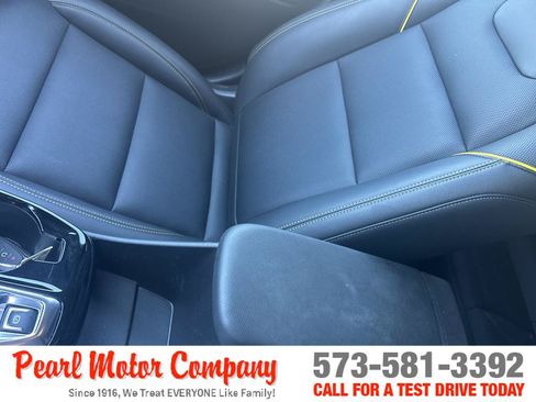 Certified 2024 Chevrolet Trax ACTIV w/ Sunroof Package FWD image 19