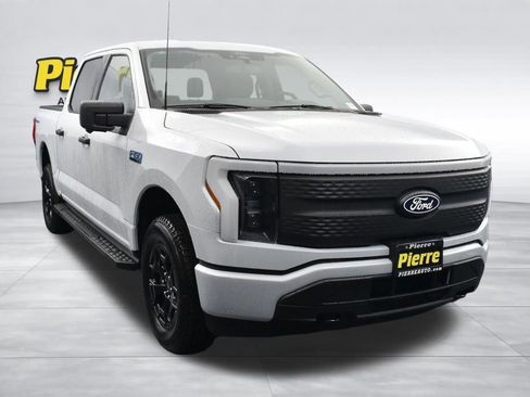 New 2025 Ford F150 Lightning XLT w/ Max Trailer Tow Package image 6