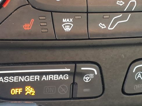 Used 2017 Ford Escape Titanium w/ Equipment Group 301A FWD image 11