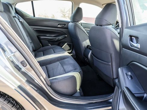 Used 2022 Nissan Altima 2.5 SV FWD image 19