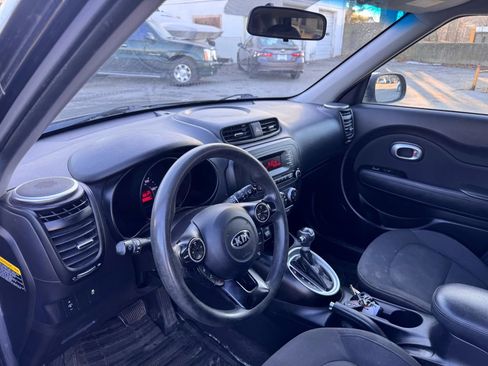 Used 2014 Kia Soul image 6