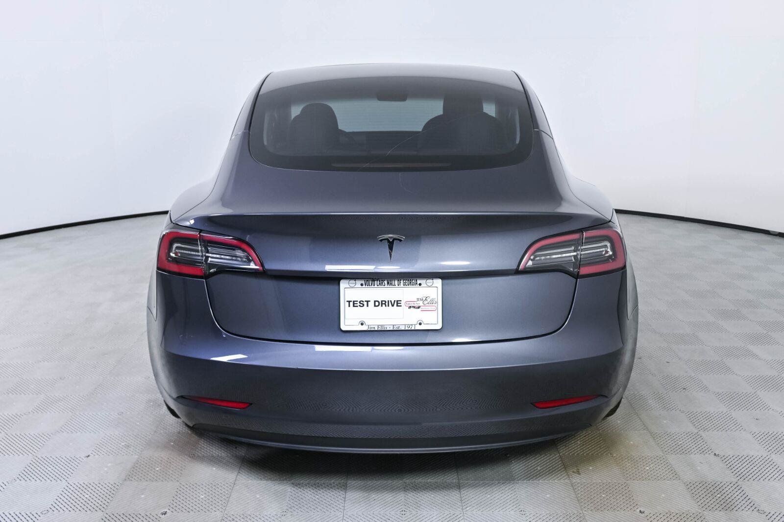 Used 2023 Tesla Model 3 Standard Range RWD image 27