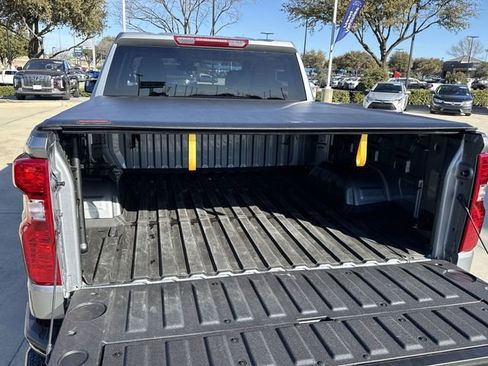 Used 2025 Chevrolet Silverado 1500 Custom Trail Boss w/ Turbomax Blackout Package image 13