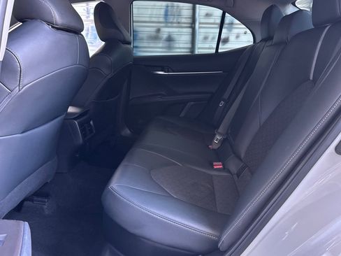 Used 2022 Toyota Camry XSE FWD image 12