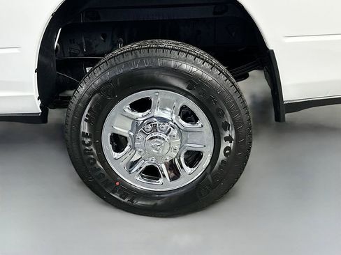 New 2026 RAM 3500 Tradesman AWD/4WD image 17