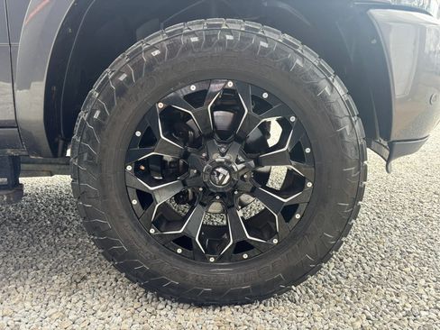Used 2018 RAM 2500 Laramie w/ Sport Appearance Group AWD/4WD image 8