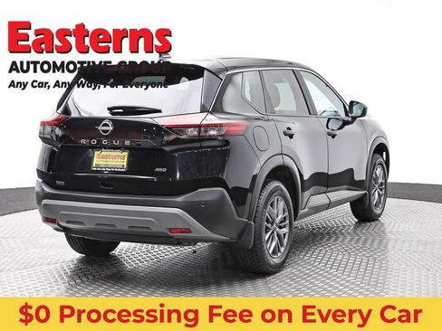 Used 2023 Nissan Rogue S AWD/4WD image 5