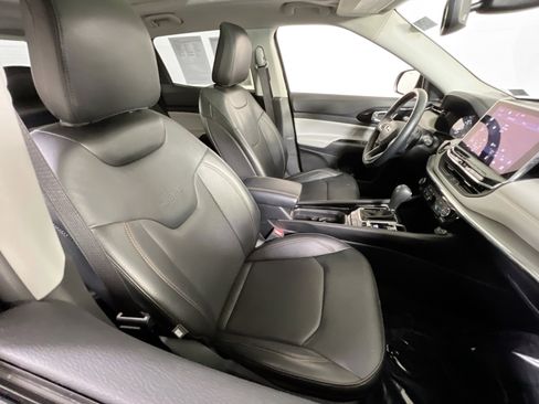 Used 2022 Jeep Compass Limited w/ Sun and Sound Group image 26