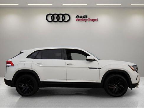 Used 2023 Volkswagen Atlas Cross Sport SE w/ Black Wheel Package image 6