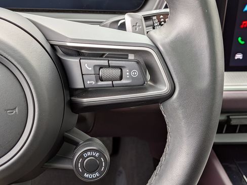 Certified 2025 Porsche Cayenne S AWD/4WD image 21