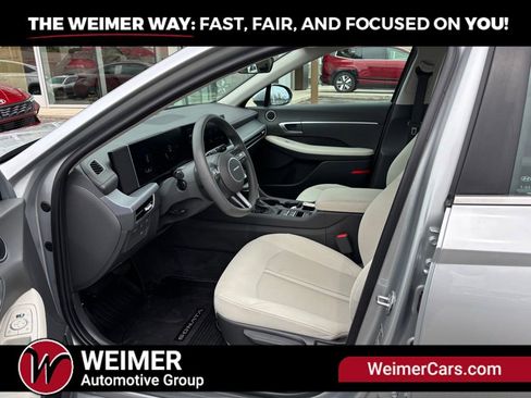 Used 2025 Hyundai Sonata SE FWD image 12