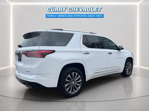Used 2023 Chevrolet Traverse Premier image 13
