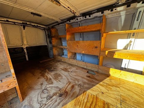 Used 2017 Chevrolet Express 3500 image 15