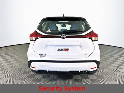 Certified 2023 Nissan Kicks SR w/ SR Premium Package image 11