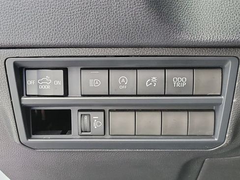 Used 2026 Toyota Tundra SR5 AWD/4WD image 31